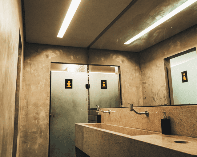 Description of Photo